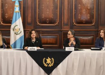 Karin Herrera en el Encuentro de Mujeres para el Desarrollo. /Foto: Vicepresidencia de la República.