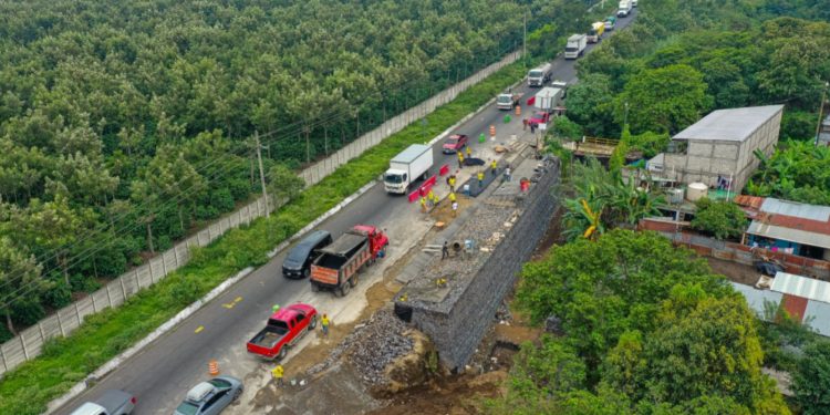 Reestablecen paso sobre el kilómetro 83.5 de la RN-14. /Foto: CIV.