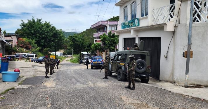 Mantienen operativos de seguridad en la frontera entre Guatemala y México