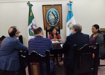 Gobernadora de Sacatepéquez sostiene reunión de trabajo con cuerpo diplomático de Francia
