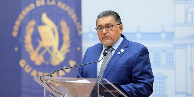 MAGA anuncia adquisición de insumos gracias al reajuste presupuestario que beneficia a agricultores