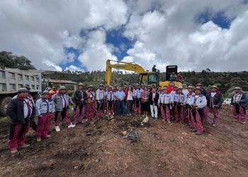 Avanza proyecto de saneamiento ambiental en Todos Santos Cuchumatán