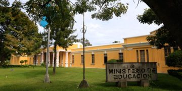 Tanto el Mineduc como el MSPAS reiteraron la importancia de seguir las normativas establecidas para la organización de actividades educativas y de salud. / Foto: DCA.