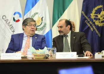Ministro de Gobernación en el encuentro con el sector privado. / Foto: Mingob.