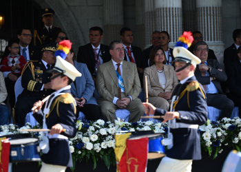 En vivo: Desfile del 15 de septiembre recorre las calles de la zona 1