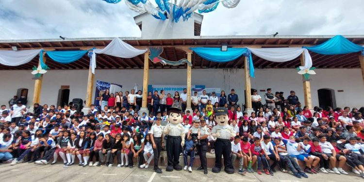 Un Día con tu Comunidad refuerza la seguridad y prevención en Jalapa