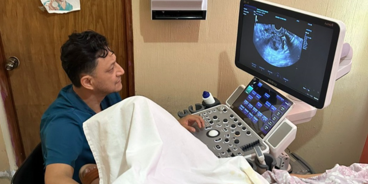 Nuevos equipos en el Hospital de San Benito, Petén. / Foto: MSPAS.