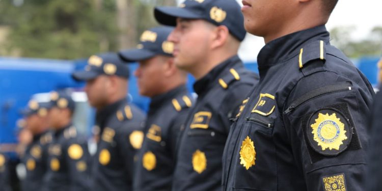 Mingob convoca al decimotercer Curso de Capacitación para Ascenso a Comisario General de la PNC