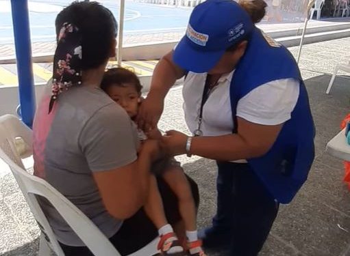 Seguimiento a la campaña de vacunación para proteger a los niños del la polio y el sarampión en Escuintla