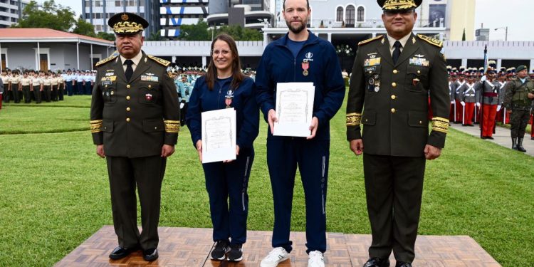 Mindef reconoce a atletas olímpicos, matemáticos y aliados institucionales en ceremonia de condecoración