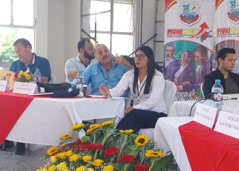 Presentan avances de proyectos durante reunión del Codede en Mataquescuintla