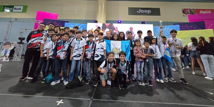 Estudiantes de diversos centros ganan primeros lugares en Olimpiada Mundial de Robótica. / Fotos: Cortesía WRO.