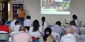 El Ministerio de Salud Pública y Asistencia Social junto con la Organización Panamericana de la Salud y la Conred impartieron un taller para la erradicación del dengue en Jutiapa. / Foto; Conred.