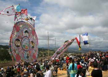 Técnicas y elaboración de los barriletes gigantes podría ser declarada Patrimonio Cultural. / Foto: cortesía MCD