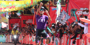 Vuelta a Guatemala 2024: Jhonatan Chaves se baña en oro en Totonicapán