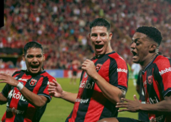 Antigua GFC se despide con la frente en alto de la Copa Centroamericana