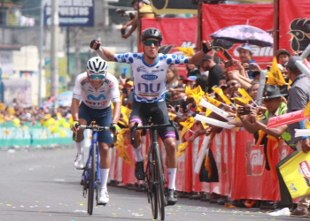 Vuelta a Guatemala 2024: Jhonatan Chaves da el golpe de autoridad en Chimaltenango
