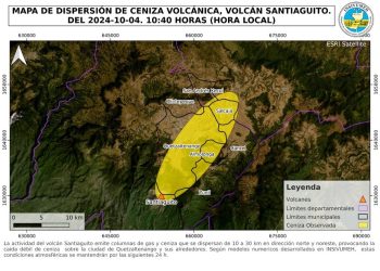 Insivumeh y Conred reportan actividad de los volcanes Santiaguito y Fuego, que han provocado la caída de ceniza en varios municipios aledaños.