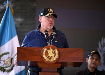 El presidente Bernardo Arévalo refrendó en Santa Rosa su compromiso con la seguridad ciudadana. / Foto: Álvaro Interiano.