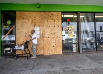 Florida se prepara ante la inminente llegada del huracán Milton. / Foto: EFE.