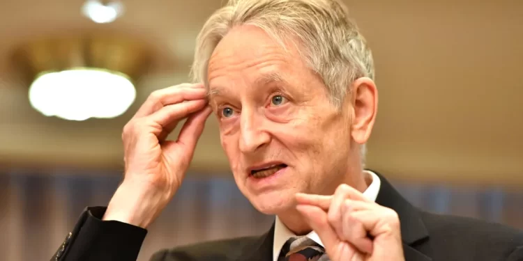 Geoffrey E. Hinton, uno de los ganadores del Nobel de Física 2024. / Foto: RNZ.