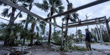 El huracán Milton dejó numerosos destrozos en varios condados de Florida.