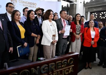 Dan dictamen favorable a la iniciativa de la ley que previene y sanciona trata de menores en el sistema penitenciario . / Foto: Álvaro Interiano.