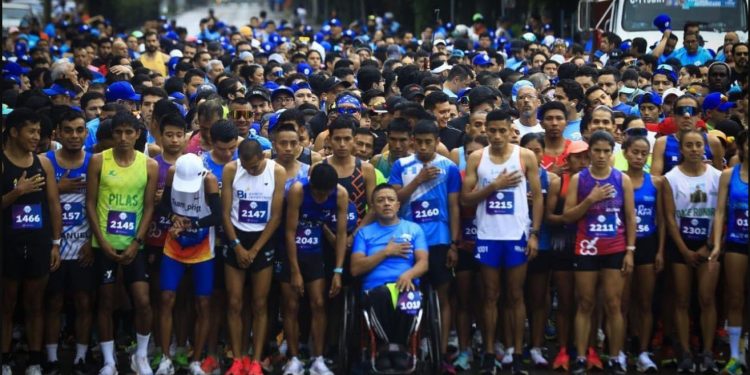 Más de 2 mil atletas participaron en la Carrera Leyendas de Guatemala 2024