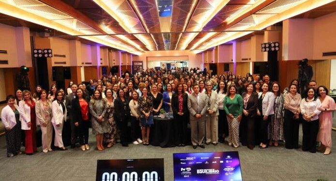 Más de 600 empresarias de la región participaron en el Summit de Mujeres Exportadoras. / Foto: Agexport.