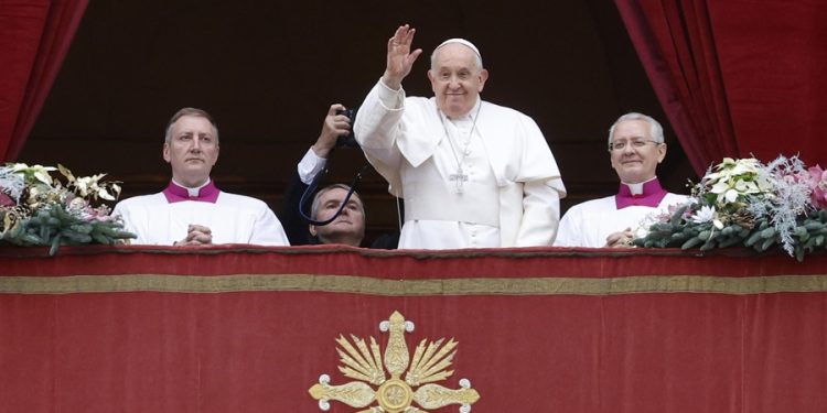 El papa Francisco pide el cese de la guerra en Oriente Medio y Ucrania y por la reconciliación en Hatí.