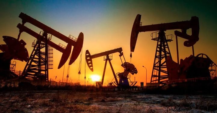 El petróleo WTI de Texas cerró arriba de los 62 dólares luego de varias jornadas de bajas, luego de anuncio de Trump de pausar aranceles del 10 %.