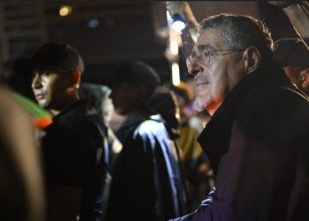 Presidente Arévalo compartió con la población celebración de Revolución de Octubre de 1944. / Foto: Gobierno de Guatemala.