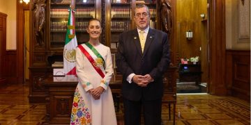 Presidente Bernardo Arévalo participa en ceremonia de transmisión de mando de Claudia Sheinbaum. / Foto: Gobierno de Guatemala.