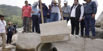 Presidente inaugura reactivación de las bocatomas de riego artesanales en Río Hondo, Zacapa