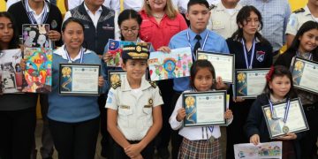 Más de 300 mil niños, niñas y adolescentes se han beneficiado de diversos programas del Mingob para prevención de la violencia. / Foto: cortesía Mingob.