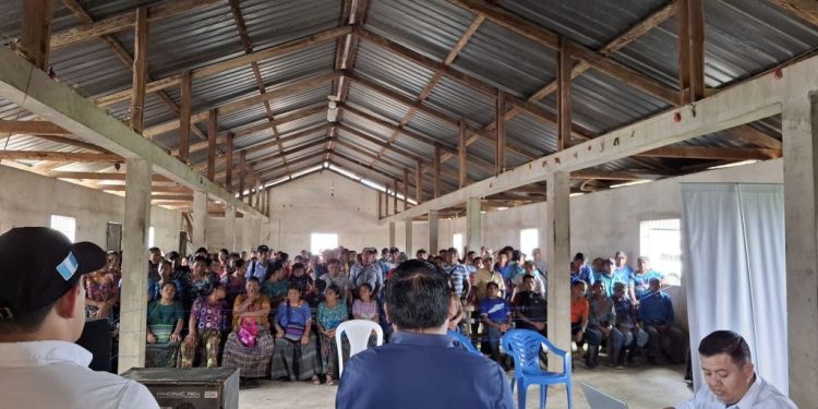 Durante asamblea comunitaria se eligieron a los representantes ante el Consejo del Monumento Natura. /Foto: cortesía CONAP