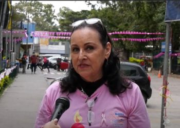 Sobreviviente de cáncer de mama