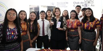 Vicepresidencia impulsa el Futuro Científico de Guatemala en la Feria del Conocimiento . / Foto: Vicepresidencia de la República.