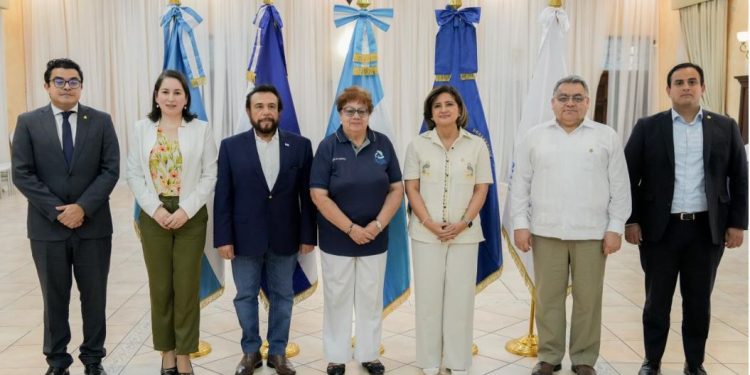 Vicepresidenta participa en la Primera Reunión Ordinaria de la Comisión Trinacional del Plan Trifinio. / Foto: Vicepresidencia de Guatemala.