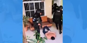 La desarticulación de esta red criminal contó con el apoyo de la embajada de Estados Unidos. / Foto: Mingob.