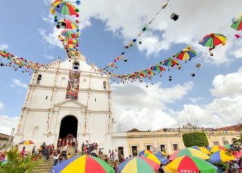 Presentación del Convite Centenario del 17 de Agosto, Patrimonio Intangible de la Nación en honor a Santa Elena de la Cruz. Santa Cruz del Quiché. /Foto: Inguat.