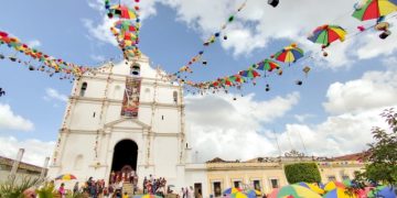 Presentación del Convite Centenario del 17 de Agosto, Patrimonio Intangible de la Nación en honor a Santa Elena de la Cruz. Santa Cruz del Quiché. /Foto: Inguat.