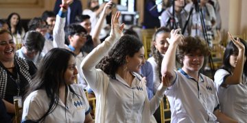 Jóvenes podrán aplicar a becas de tecnología. /Foto: Byron de la Cruz.