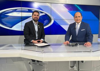 Secretario de Comunicación en entrevista en Noti7. / Foto SCSP