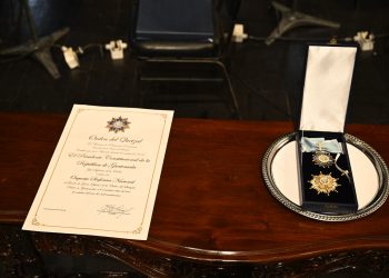 Orden del Quetzal entregada a la Orquesta Sinfónica Nacional. / Foto: Byron de la Cruz.