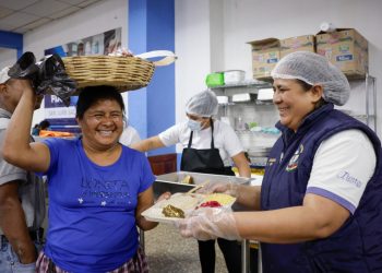 Comedor Social en San Juan Sacatepéquez. /Foto: Dickéns Zamora.