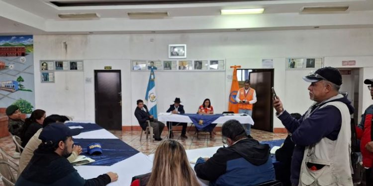 Codred de Chimaltenango se mantiene en alerta para dar respuesta a incidentes por lluvias