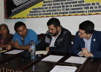 Gobernador de Guatemala sostiene reunión de trabajo con Alcaldía Indígena de Nak´awil