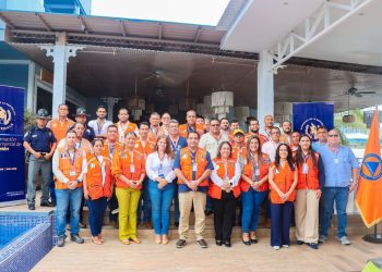 Juramentan y acreditan a miembros de la Codred de Petén