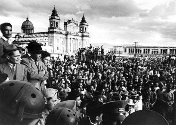 Revolución del 20 de octubre de 1944. / Foto: Colección El Imparcial. Fototeca cirma. Forma parte de la Exposición ¿Por qué estamos como estamos?